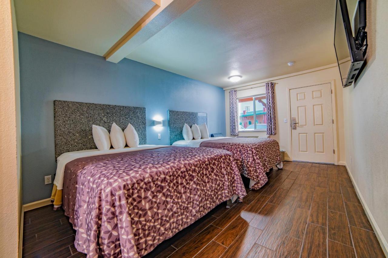 Turlock Inn Εξωτερικό φωτογραφία